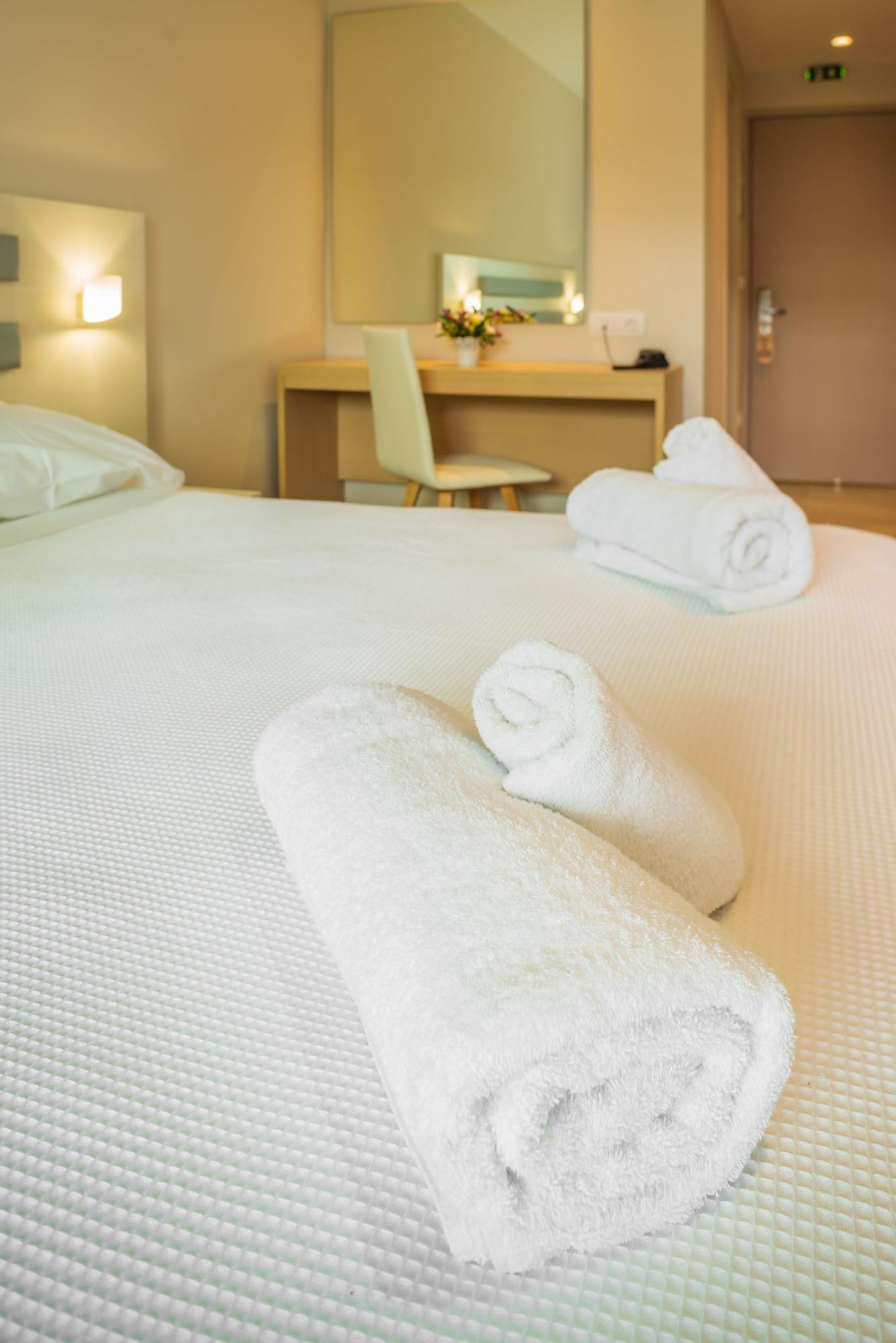 מסונגי Cnic Gemini Hotel מראה חיצוני תמונה